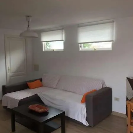Sleeps 2 Wifi