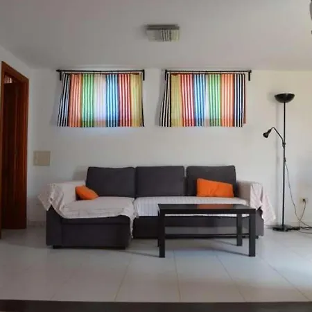 Sleeps 2 Wifi * فامارا